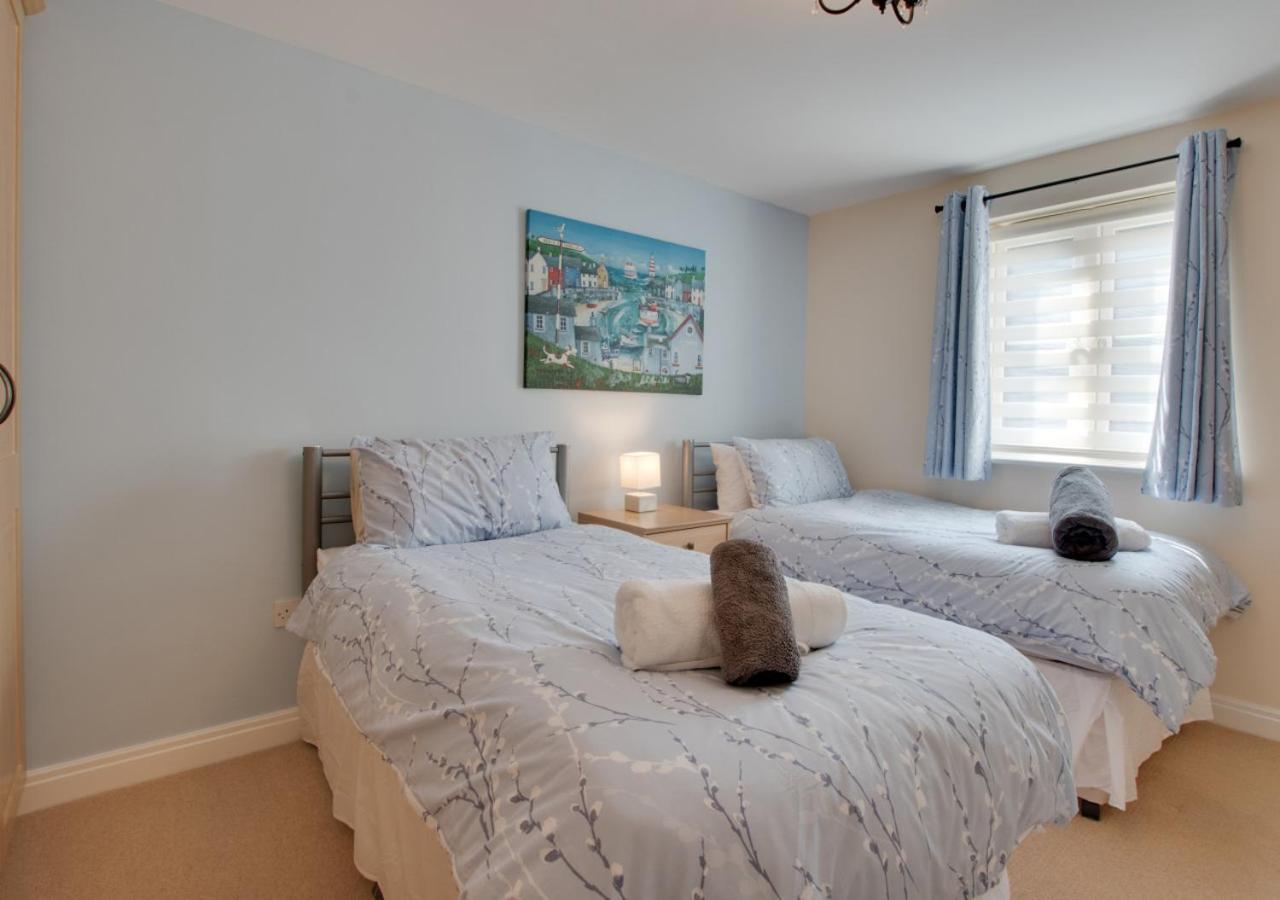 Cosy Hub Apartment Уитби Екстериор снимка